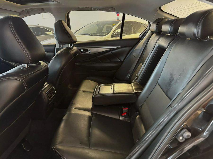 2015 Infiniti Q50 3.7 Sedan 4D photo