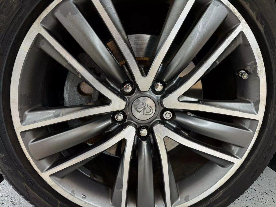 2015 Infiniti Q50 3.7 Sedan 4D photo