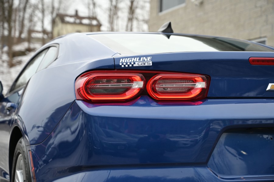 2023 Chevrolet Camaro 2dr Cpe 1LT photo