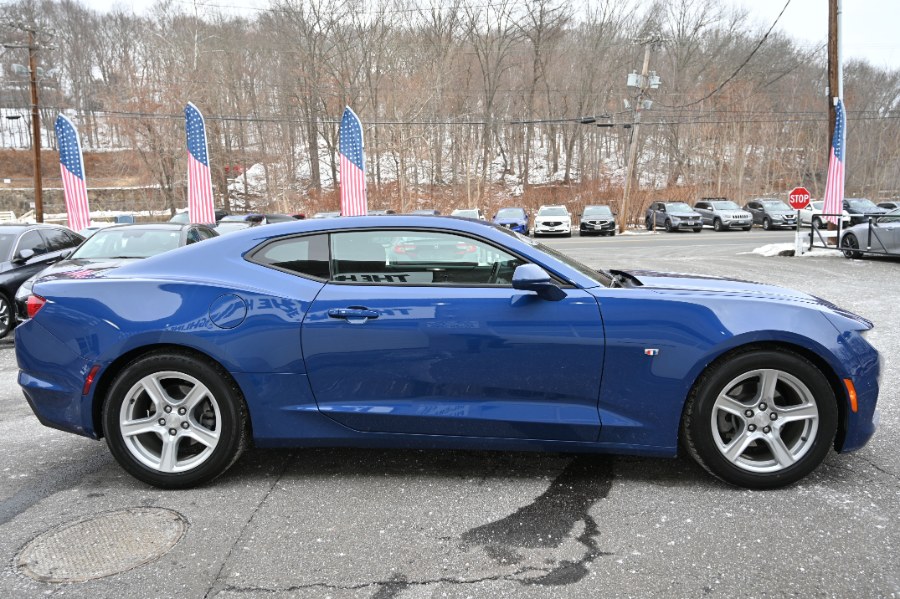 2023 Chevrolet Camaro 2dr Cpe 1LT photo