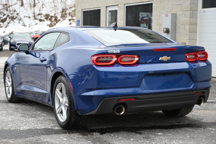 2023 Chevrolet Camaro 2dr Cpe 1LT photo