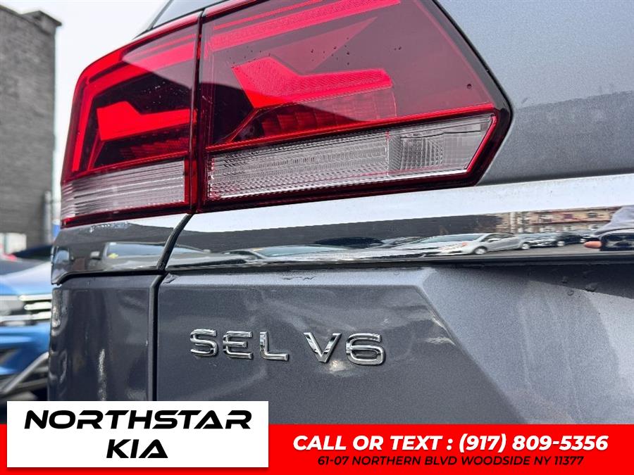 2021 Volkswagen Atlas SEL photo