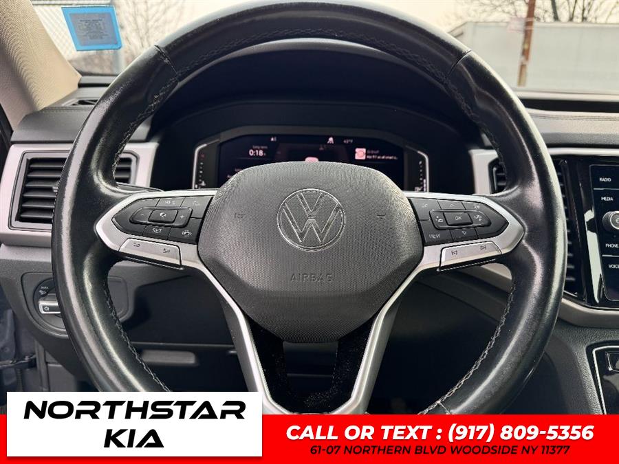 2021 Volkswagen Atlas SEL photo