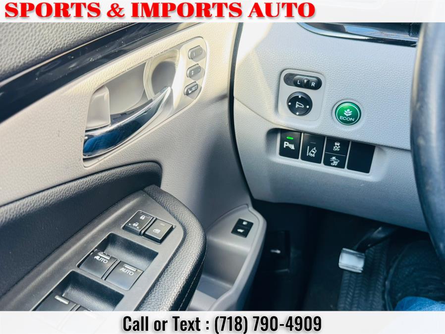 2016 Honda Pilot AWD 4dr Touring w/RES & Navi photo