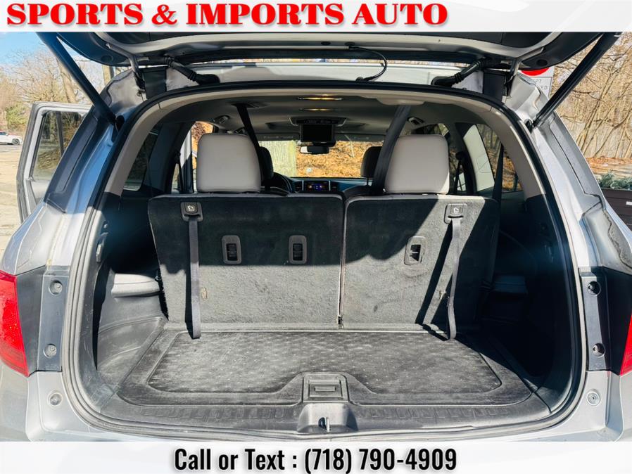 2016 Honda Pilot AWD 4dr Touring w/RES & Navi photo