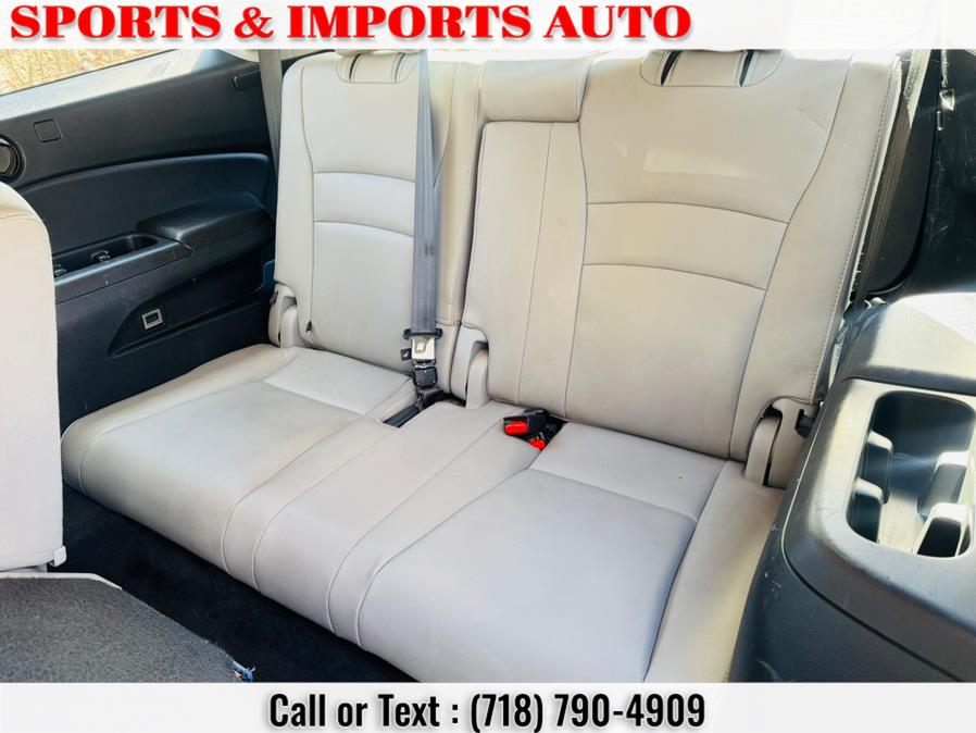 2016 Honda Pilot AWD 4dr Touring w/RES & Navi photo
