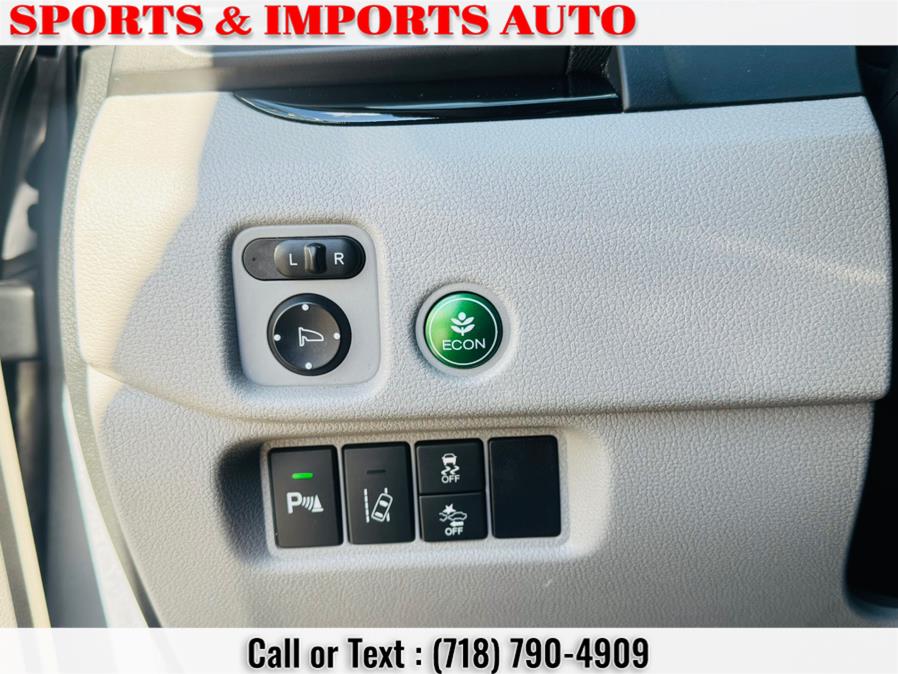 2016 Honda Pilot AWD 4dr Touring w/RES & Navi photo
