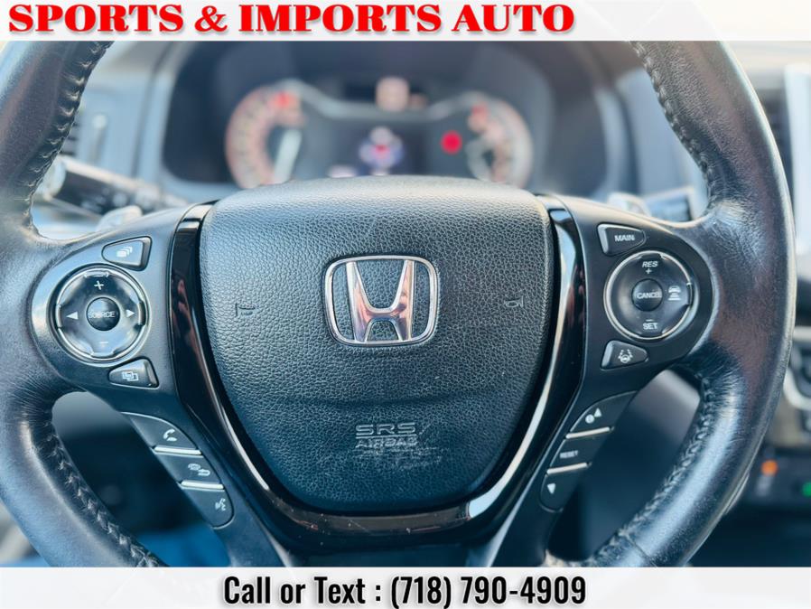 2016 Honda Pilot AWD 4dr Touring w/RES & Navi photo