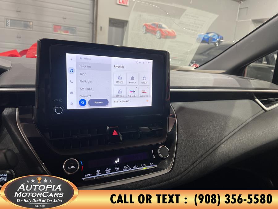 2023 Toyota Corolla SE photo