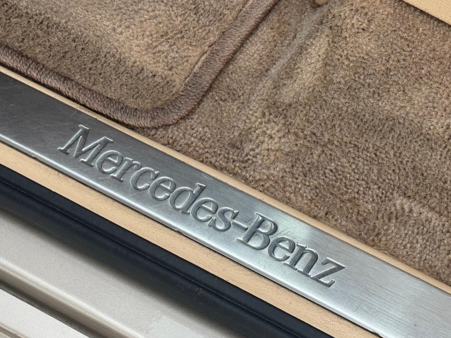 2001 Mercedes-Benz M-Class ML320 photo