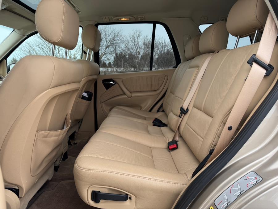 2001 Mercedes-Benz M-Class ML320 photo