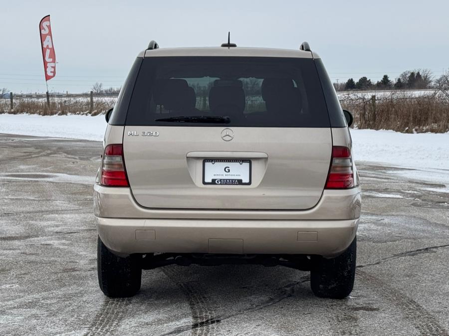 2001 Mercedes-Benz M-Class ML320 photo