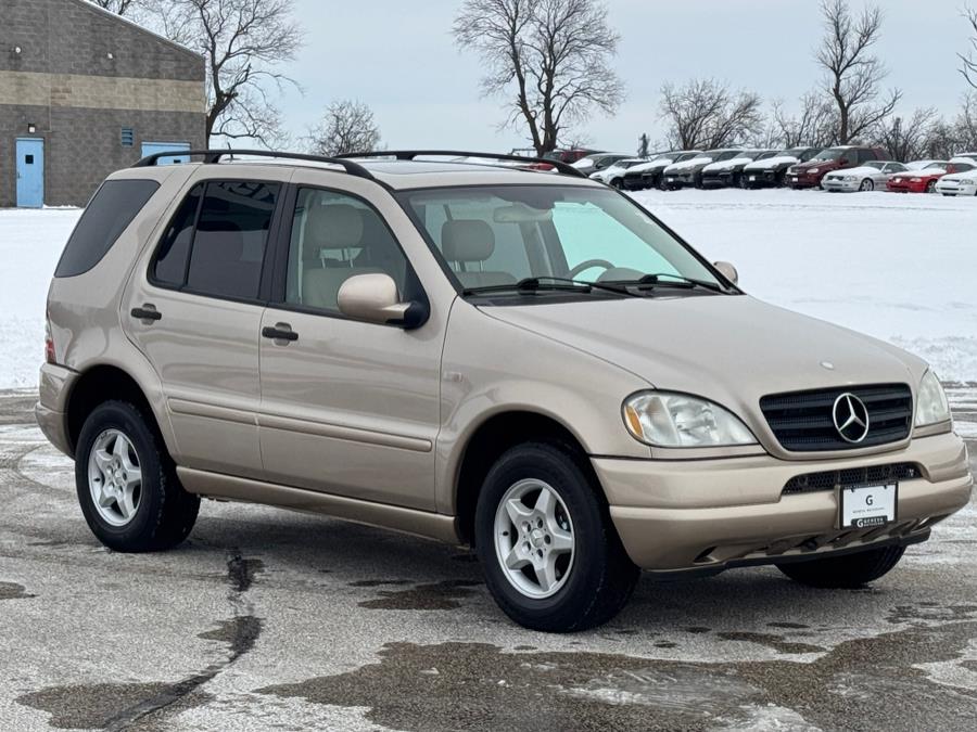 2001 Mercedes-Benz M-Class ML320 photo
