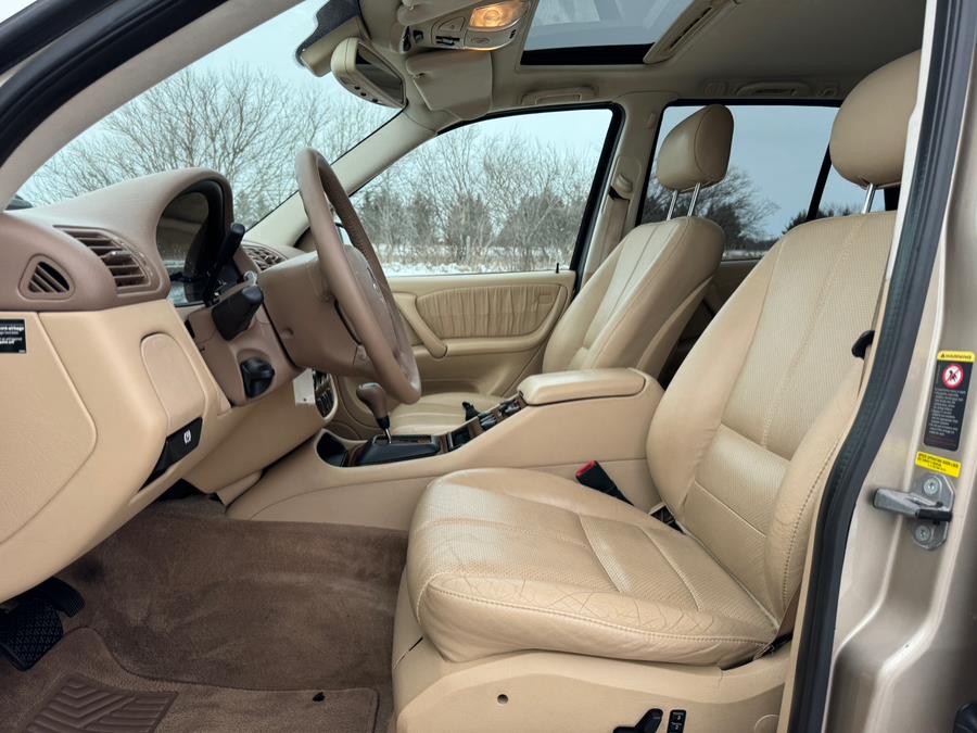 2001 Mercedes-Benz M-Class ML320 photo