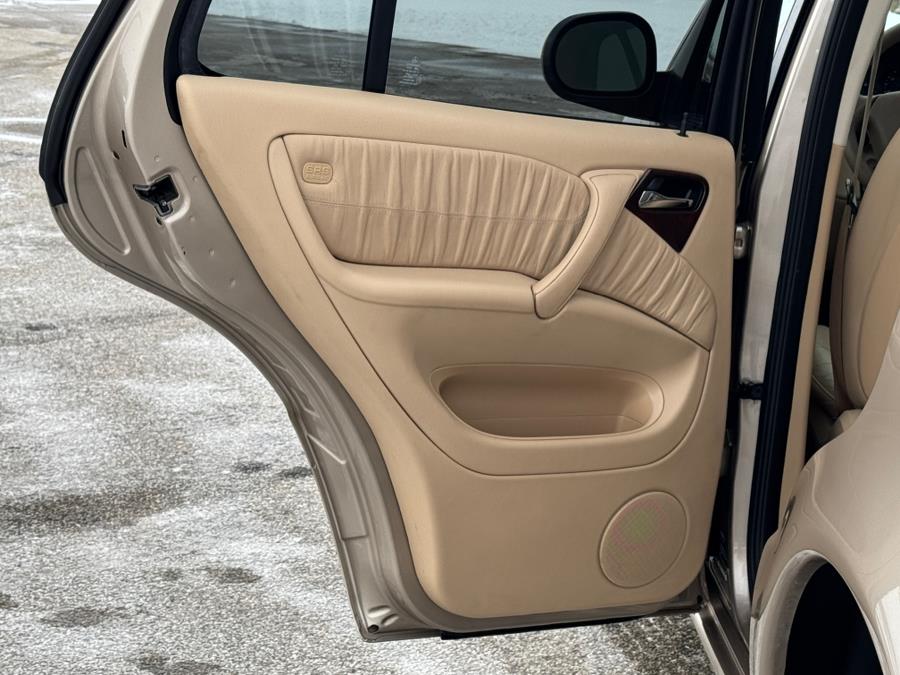 2001 Mercedes-Benz M-Class ML320 photo