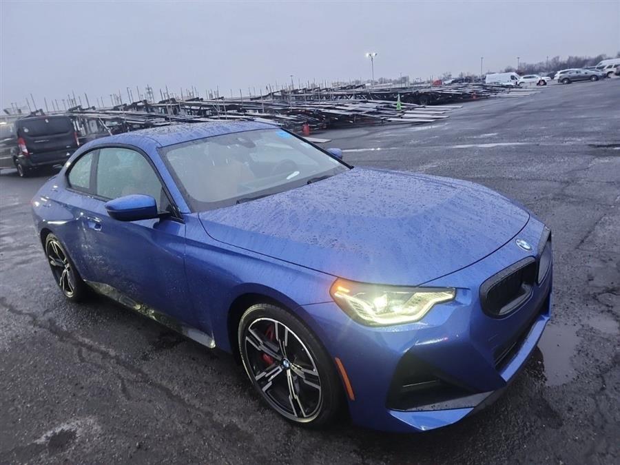2023 BMW 2 Series 230i xDrive photo