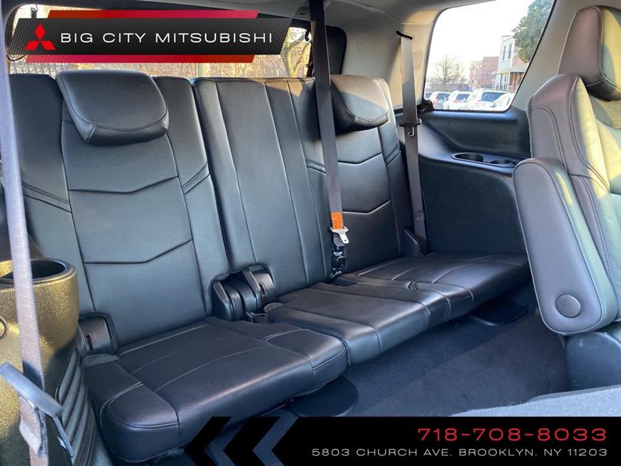 2020 Cadillac Escalade Premium Luxury photo