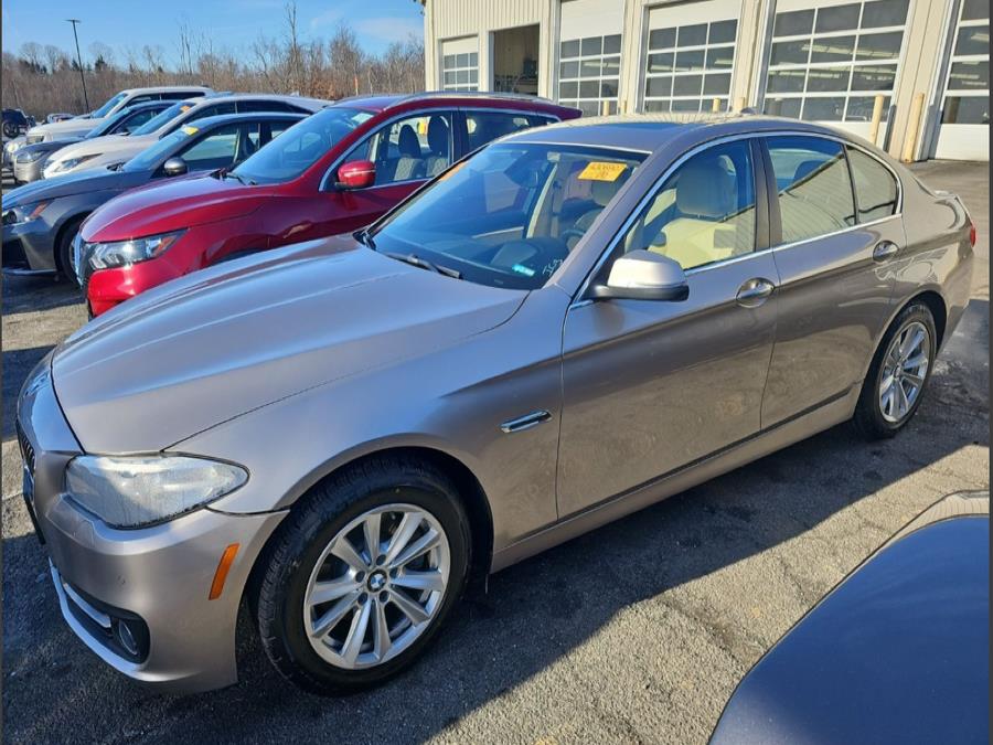 2015 BMW 5-Series 4dr Sdn 528i xDrive AWD photo