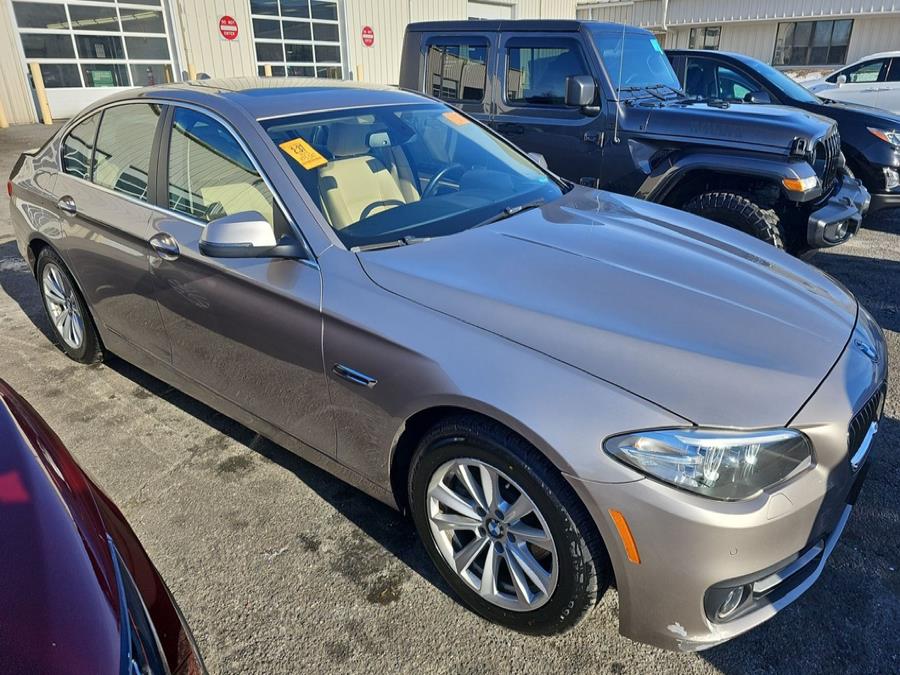 2015 BMW 5-Series 4dr Sdn 528i xDrive AWD photo
