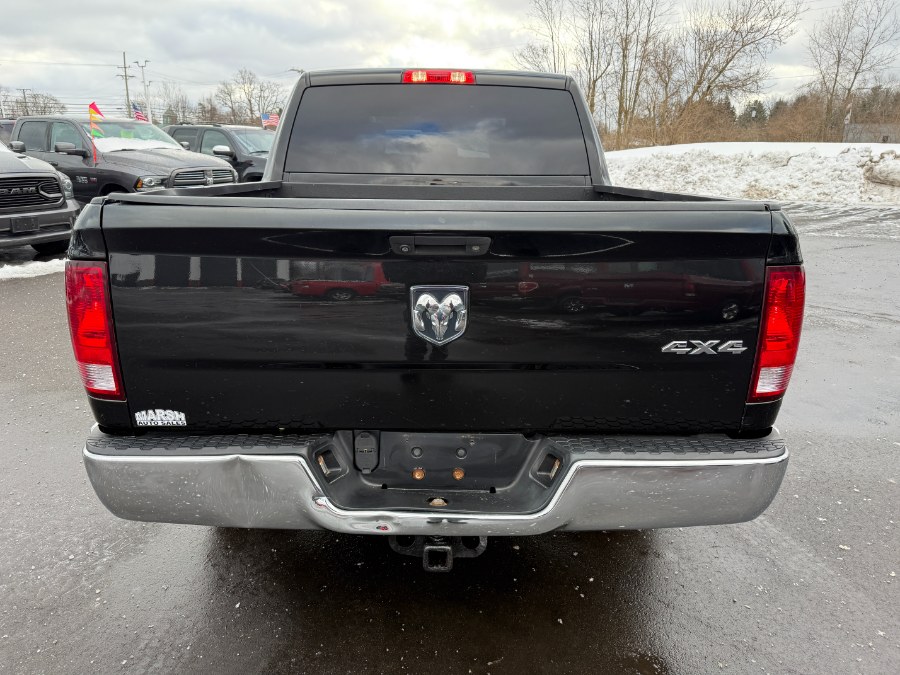 2016 RAM 1500 4WD Crew Cab 140.5