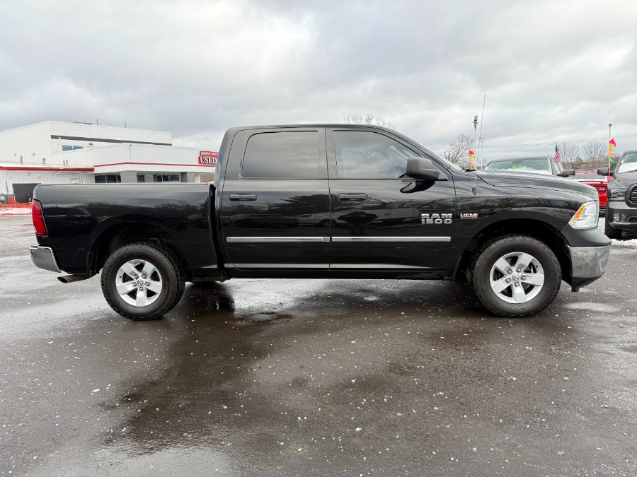 2016 RAM 1500 4WD Crew Cab 140.5