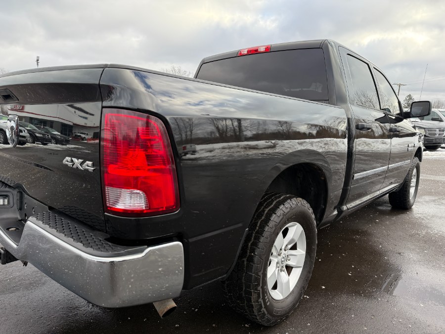 2016 RAM 1500 4WD Crew Cab 140.5