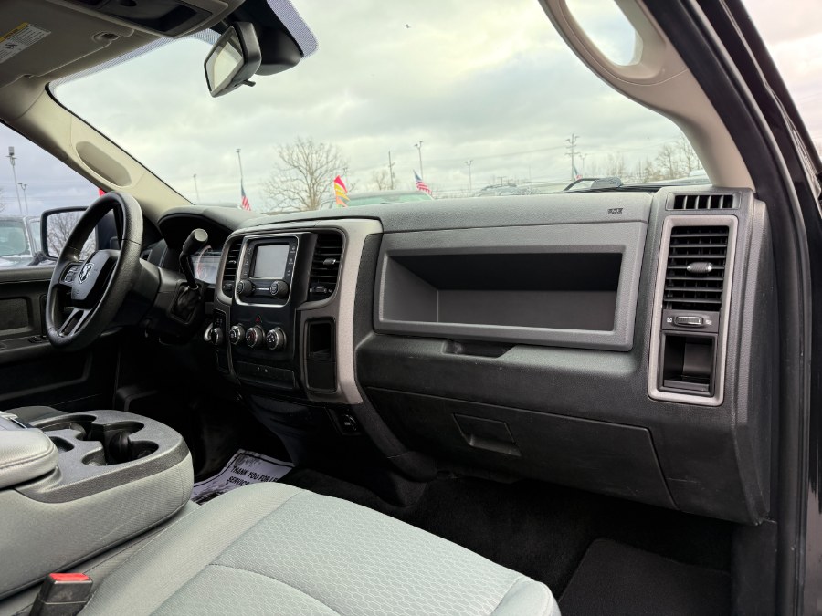 2016 RAM 1500 4WD Crew Cab 140.5