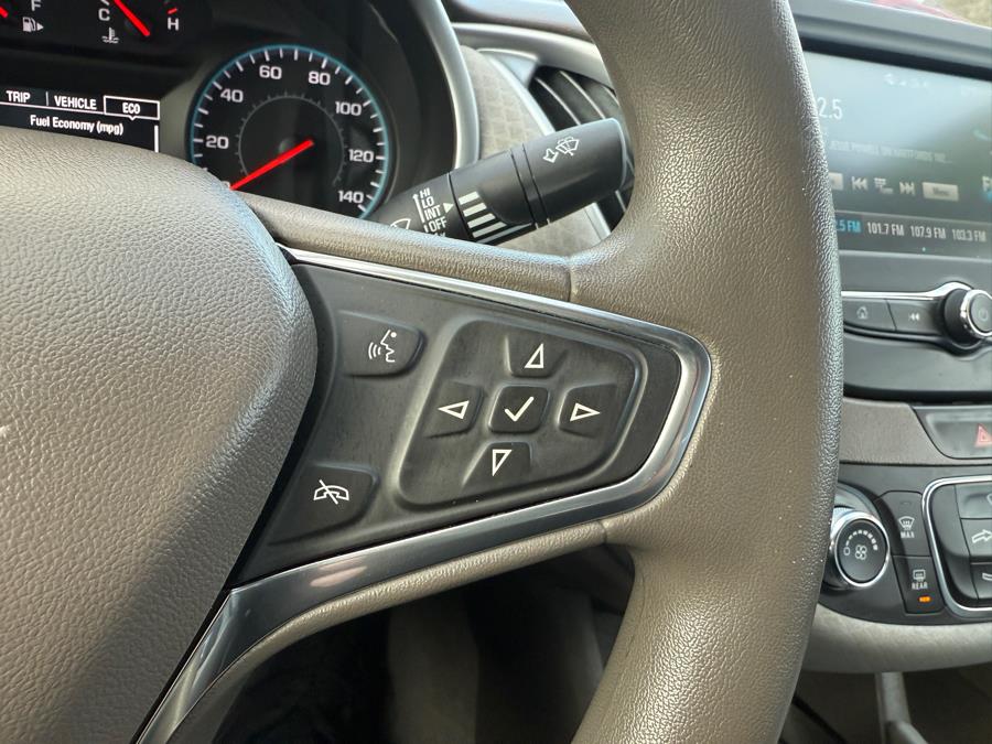2017 Chevrolet Malibu 4dr Sdn LS w/1FL photo