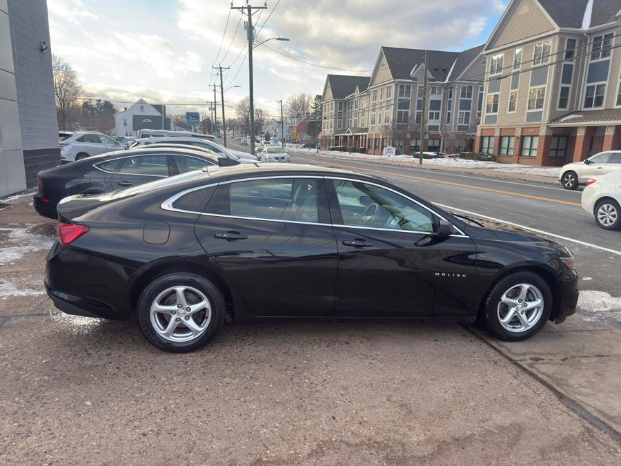 2017 Chevrolet Malibu 4dr Sdn LS w/1FL photo