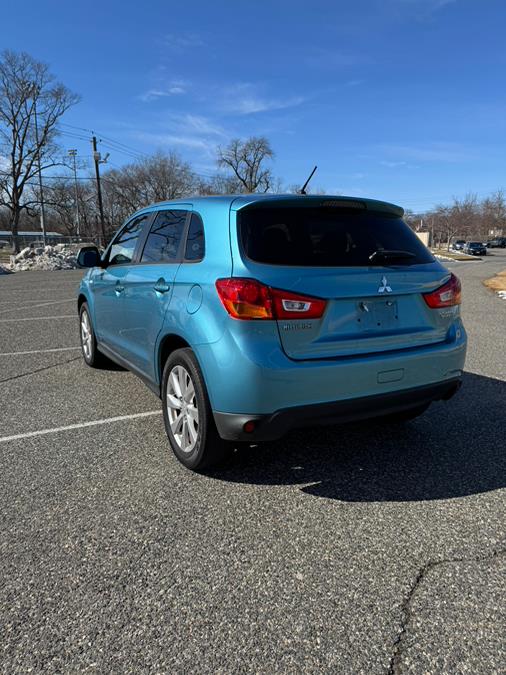 2014 Mitsubishi Outlander Sport ES photo