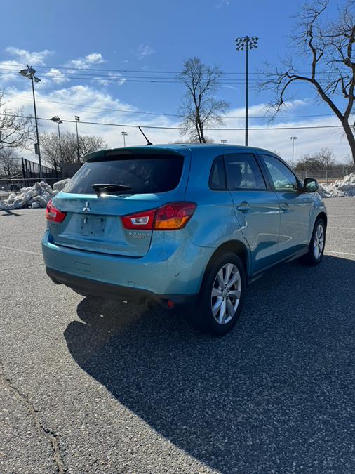 2014 Mitsubishi Outlander Sport ES photo