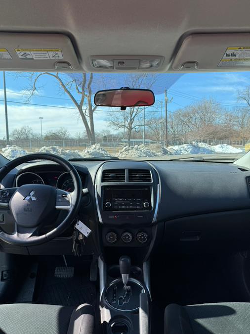 2014 Mitsubishi Outlander Sport ES photo