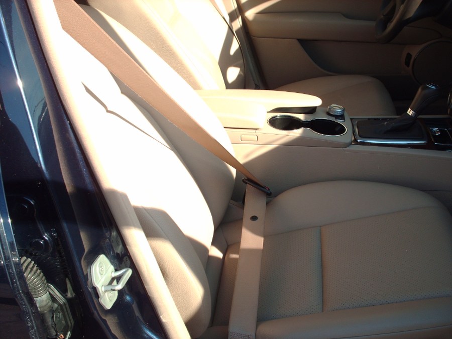 2011 Mercedes-Benz C-Class C300 4MATIC Luxury photo