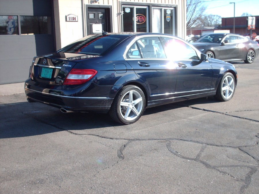 2011 Mercedes-Benz C-Class C300 4MATIC Luxury photo