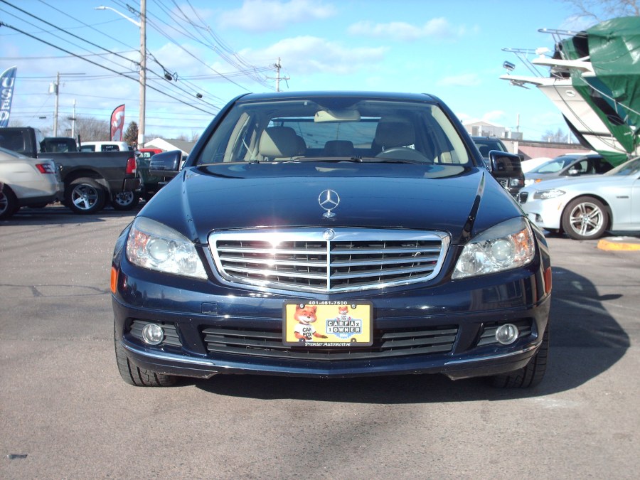 2011 Mercedes-Benz C-Class C300 4MATIC Luxury photo