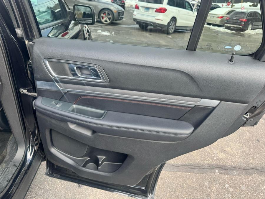 2018 Ford Explorer Sport 4WD photo