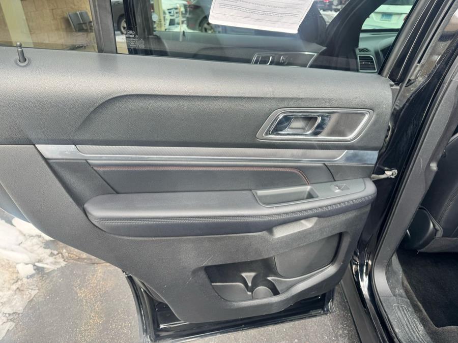 2018 Ford Explorer Sport 4WD photo