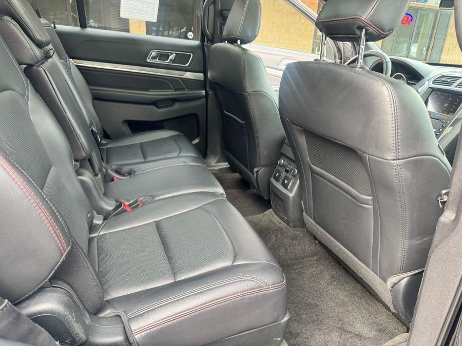 2018 Ford Explorer Sport 4WD photo