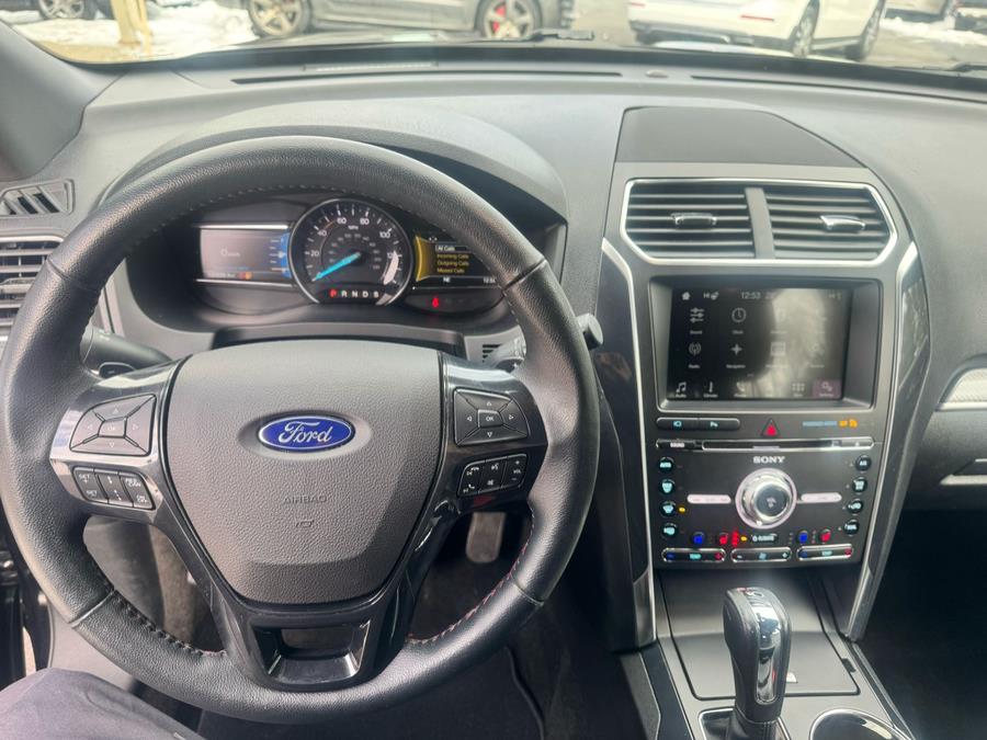 2018 Ford Explorer Sport 4WD photo