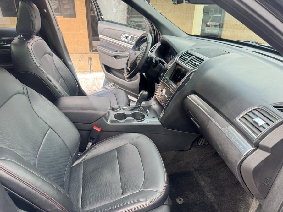 2018 Ford Explorer Sport 4WD photo