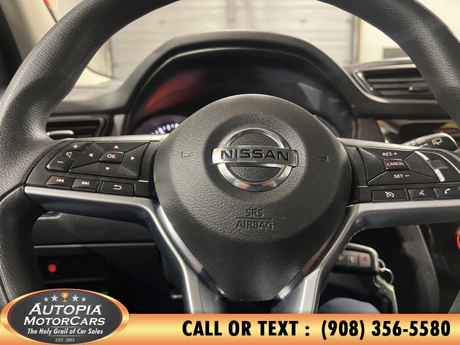 2021 Nissan Rogue Sport FWD S photo