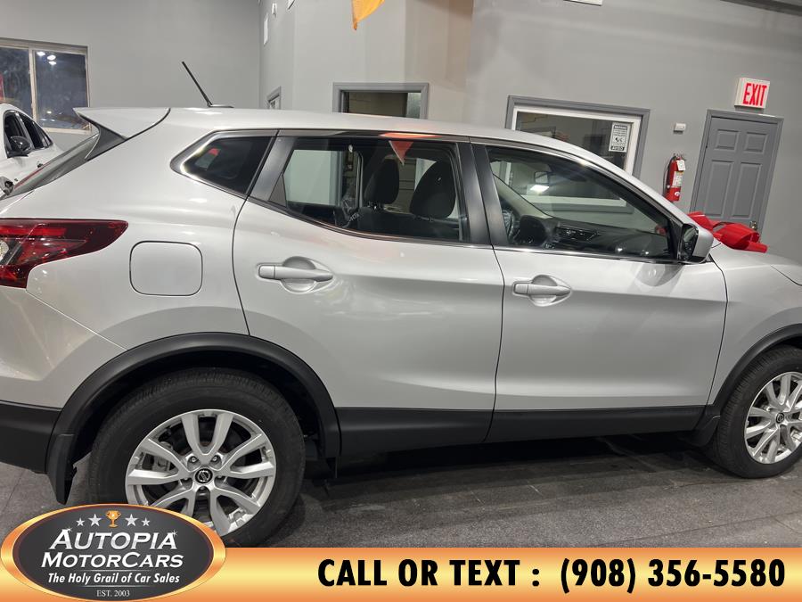 2021 Nissan Rogue Sport FWD S photo