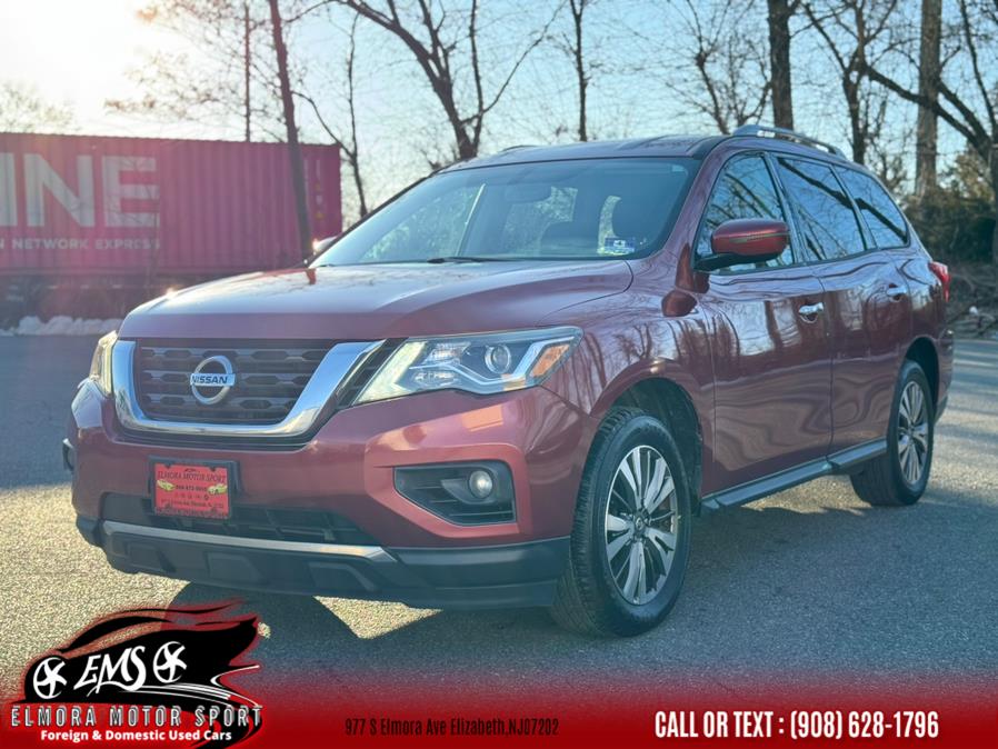 2017 Nissan Pathfinder 4x4 SV photo