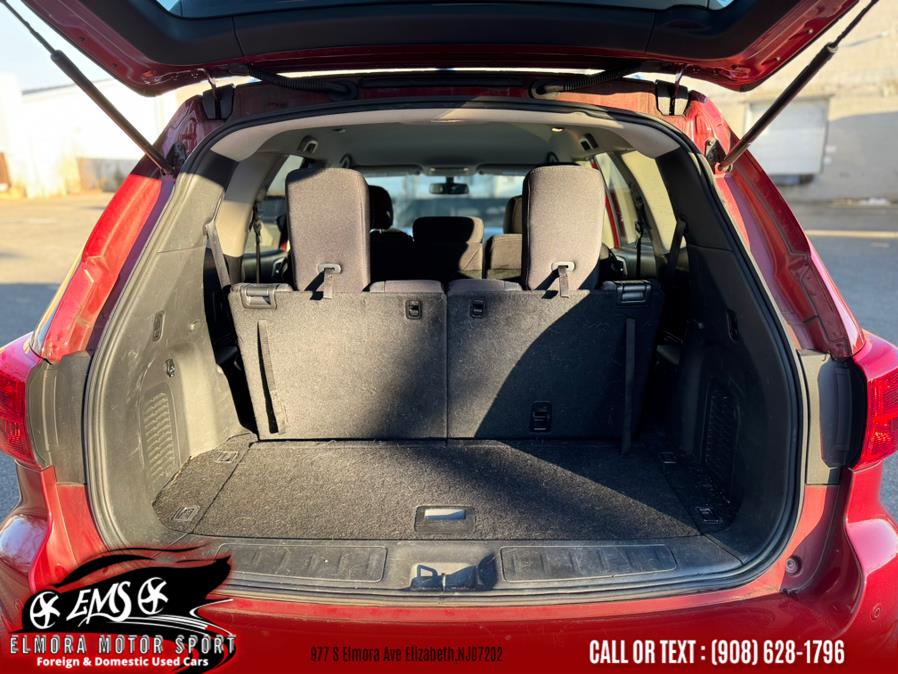 2017 Nissan Pathfinder 4x4 SV photo