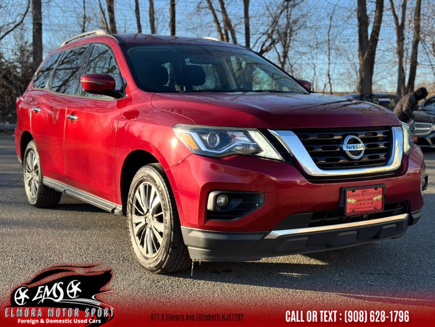 2017 Nissan Pathfinder 4x4 SV photo