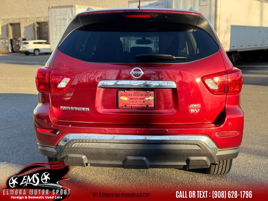 2017 Nissan Pathfinder 4x4 SV photo