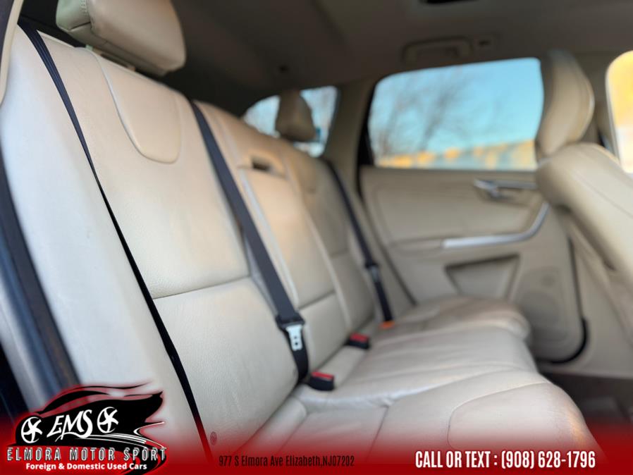 2011 Volvo XC60 T6 photo