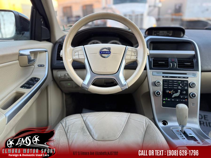 2011 Volvo XC60 T6 photo