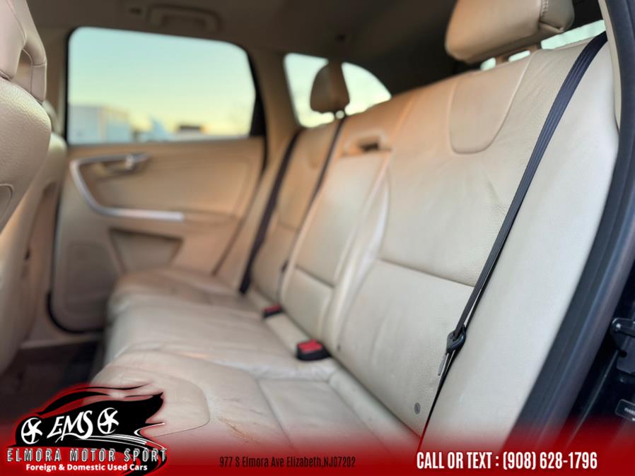 2011 Volvo XC60 T6 photo