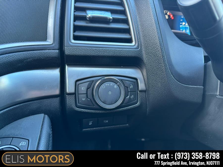 2018 Ford Explorer XLT 4WD photo